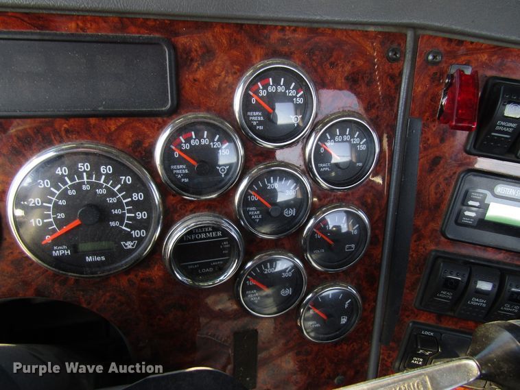 image for item FD9311 2006 Western Star 4900FA semi truck