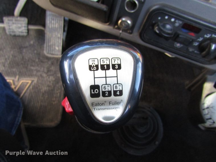 image for item FD9311 2006 Western Star 4900FA semi truck