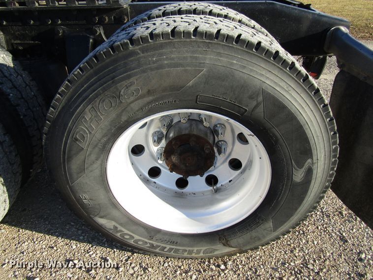 image for item FD9311 2006 Western Star 4900FA semi truck