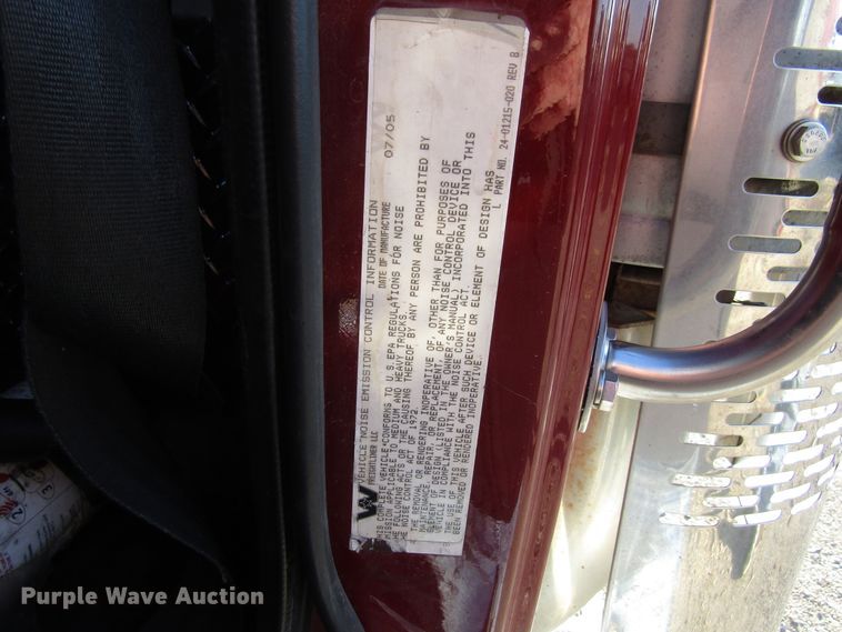 image for item FD9311 2006 Western Star 4900FA semi truck