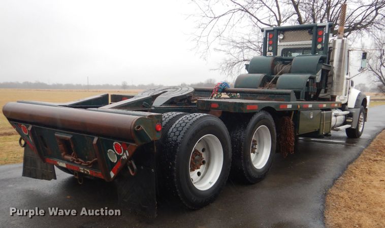 image for item FF9163 2008 Mack GU713 semi truck