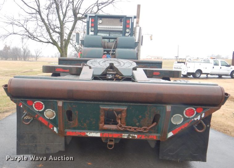 image for item FF9163 2008 Mack GU713 semi truck