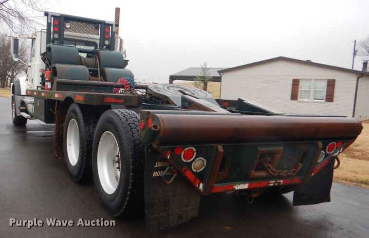 image for item FF9163 2008 Mack GU713 semi truck