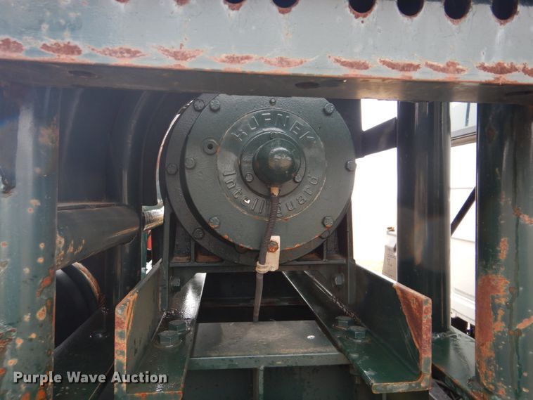 image for item FF9163 2008 Mack GU713 semi truck