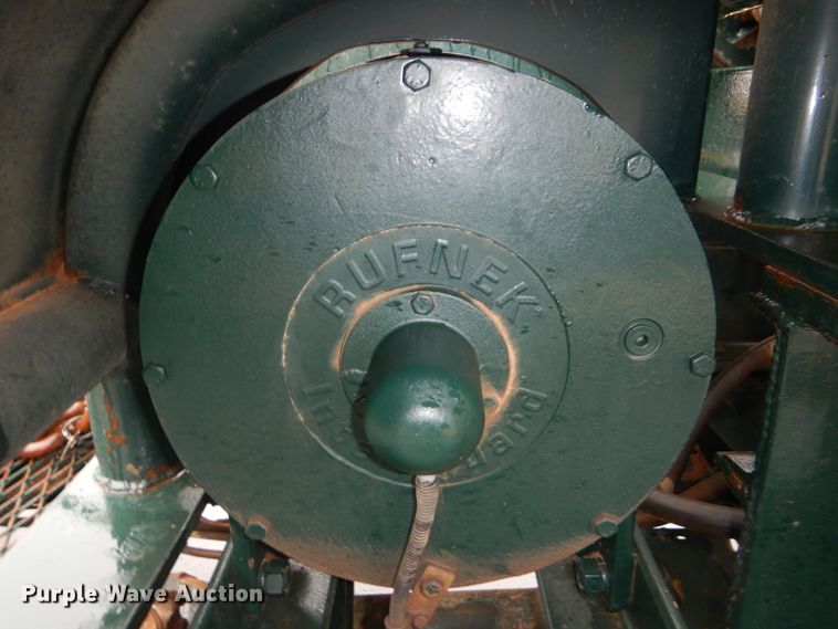 image for item FF9163 2008 Mack GU713 semi truck