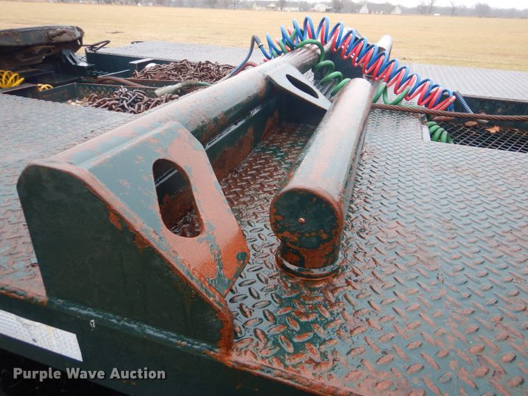 image for item FF9163 2008 Mack GU713 semi truck