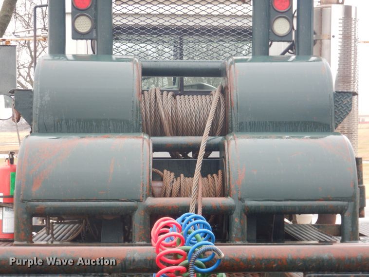 image for item FF9163 2008 Mack GU713 semi truck