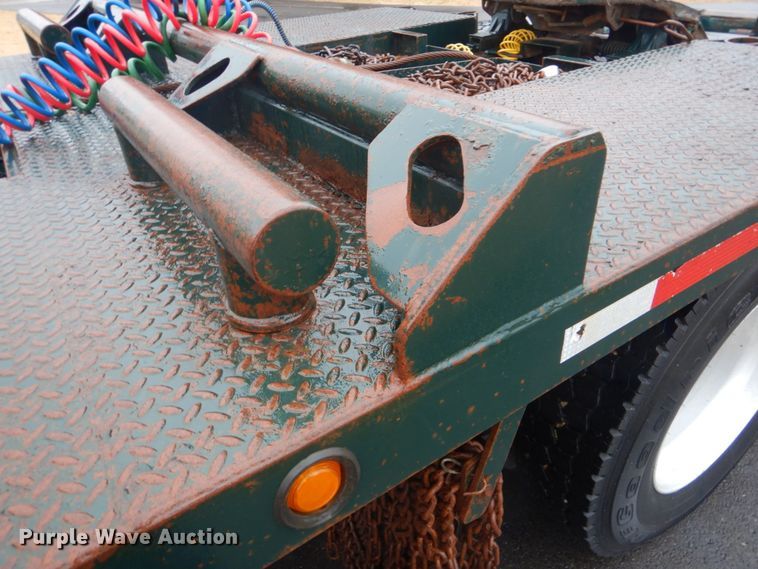 image for item FF9163 2008 Mack GU713 semi truck