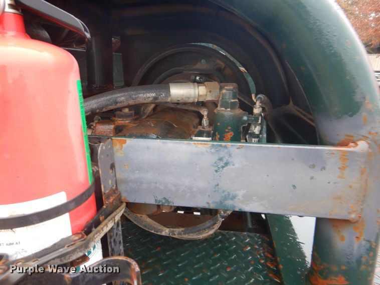 image for item FF9163 2008 Mack GU713 semi truck