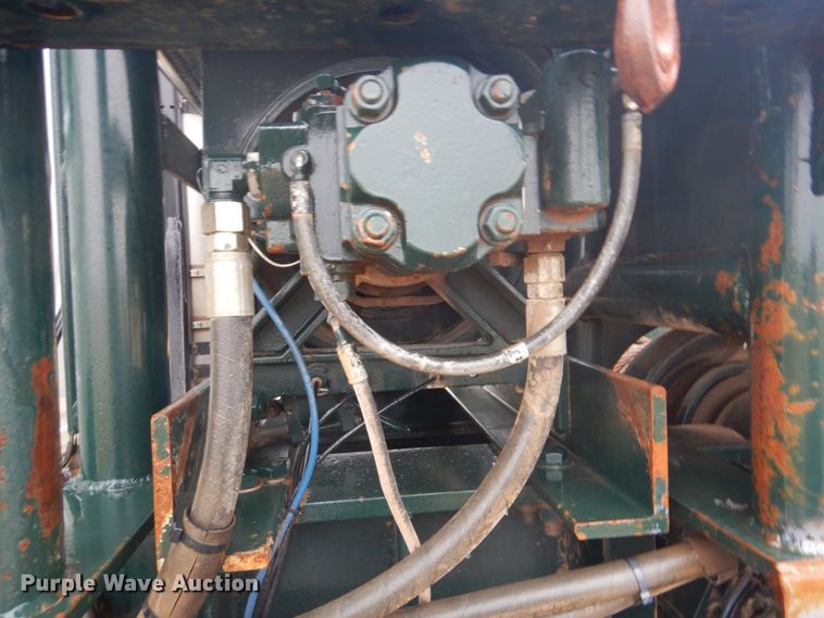 image for item FF9163 2008 Mack GU713 semi truck