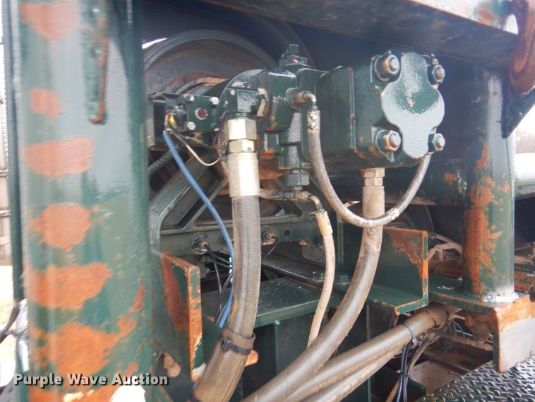 image for item FF9163 2008 Mack GU713 semi truck