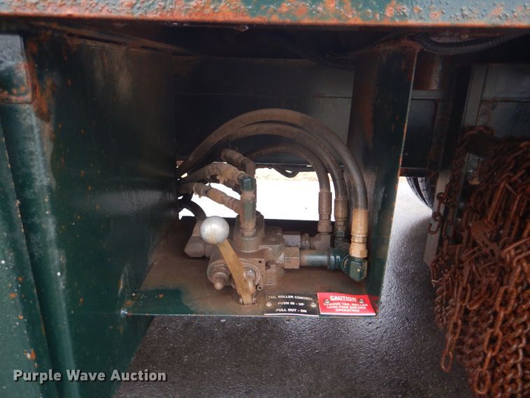 image for item FF9163 2008 Mack GU713 semi truck