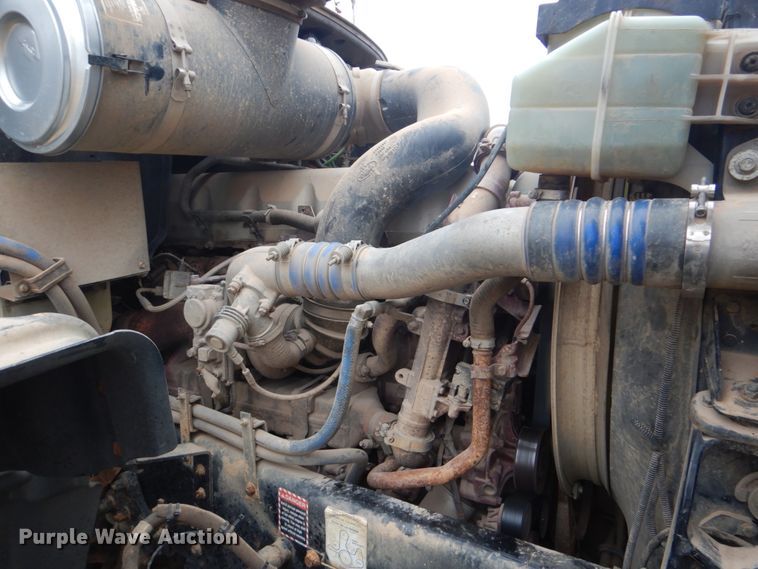 image for item FF9163 2008 Mack GU713 semi truck