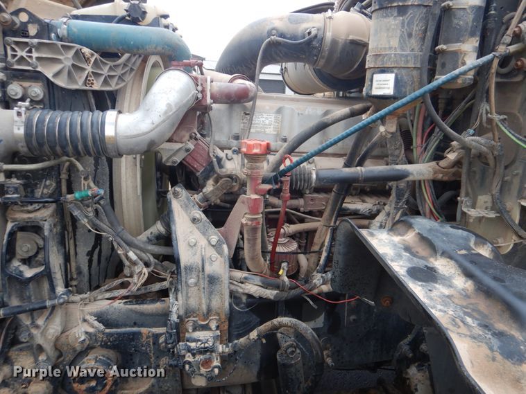 image for item FF9163 2008 Mack GU713 semi truck