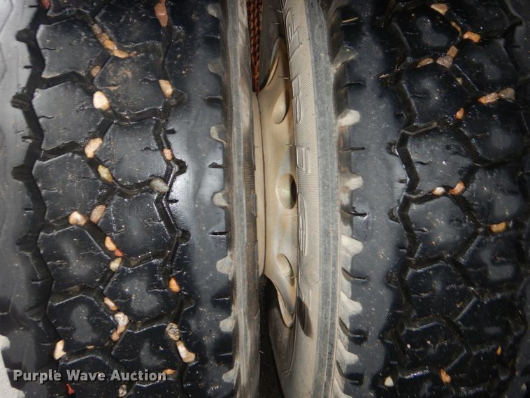 image for item FF9163 2008 Mack GU713 semi truck