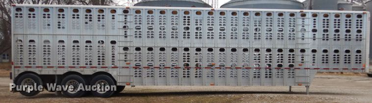 image for item FU9000 2007 Wilson PSDCL-402 livestock trailer