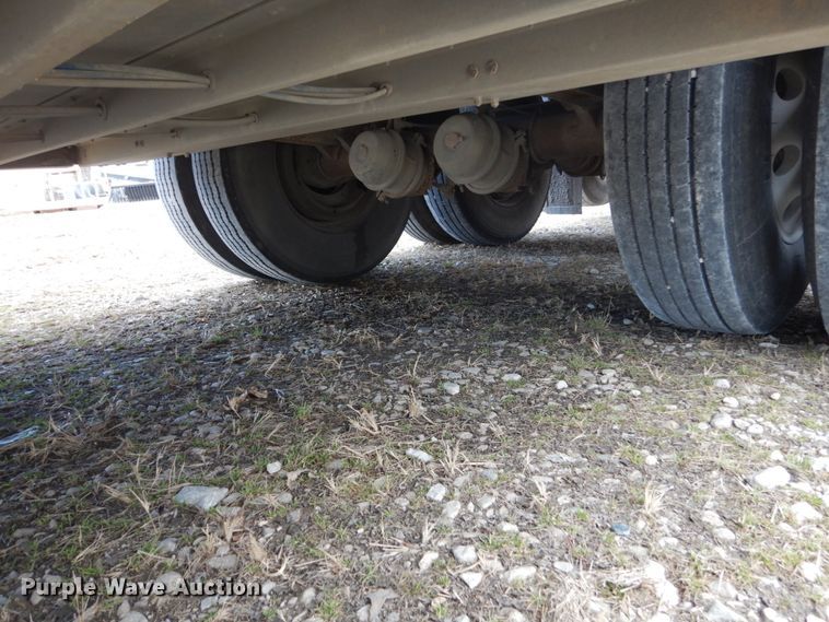 image for item FU9000 2007 Wilson PSDCL-402 livestock trailer