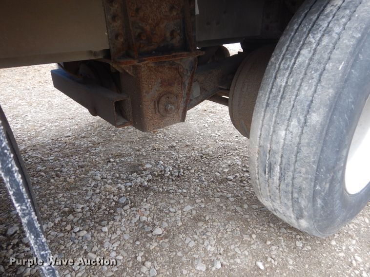 image for item FU9000 2007 Wilson PSDCL-402 livestock trailer