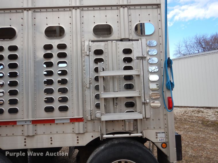 image for item FU9000 2007 Wilson PSDCL-402 livestock trailer