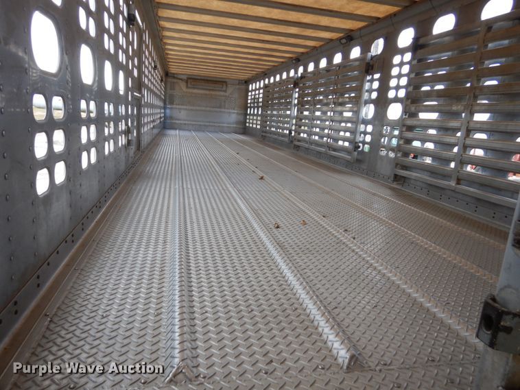 image for item FU9000 2007 Wilson PSDCL-402 livestock trailer