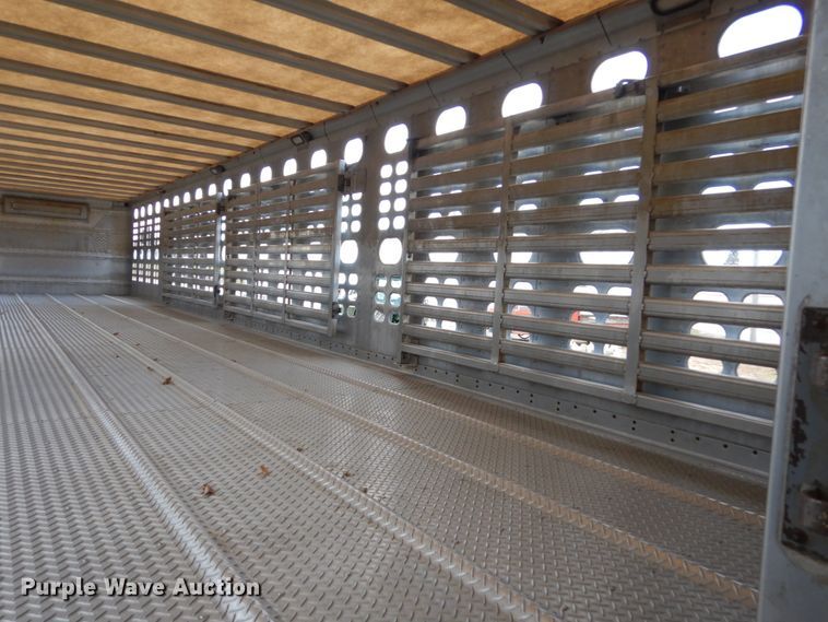 image for item FU9000 2007 Wilson PSDCL-402 livestock trailer