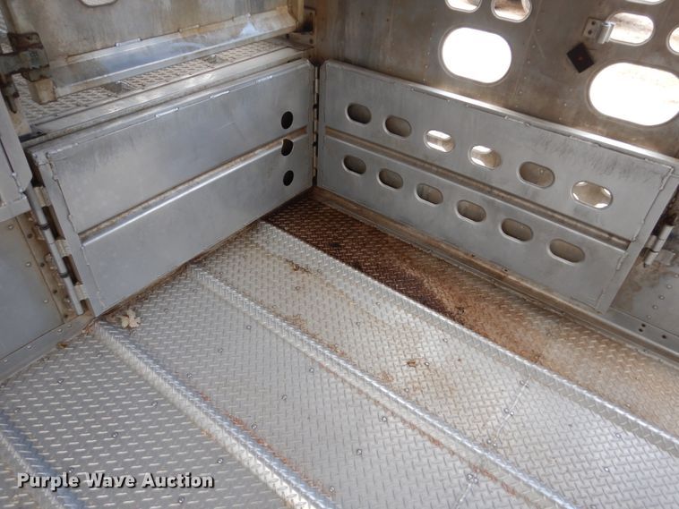 image for item FU9000 2007 Wilson PSDCL-402 livestock trailer