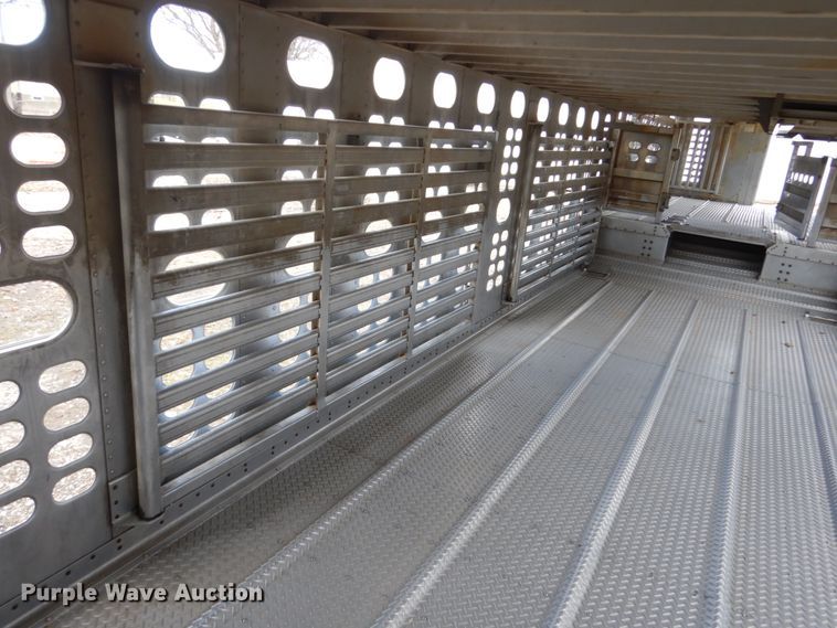 image for item FU9000 2007 Wilson PSDCL-402 livestock trailer