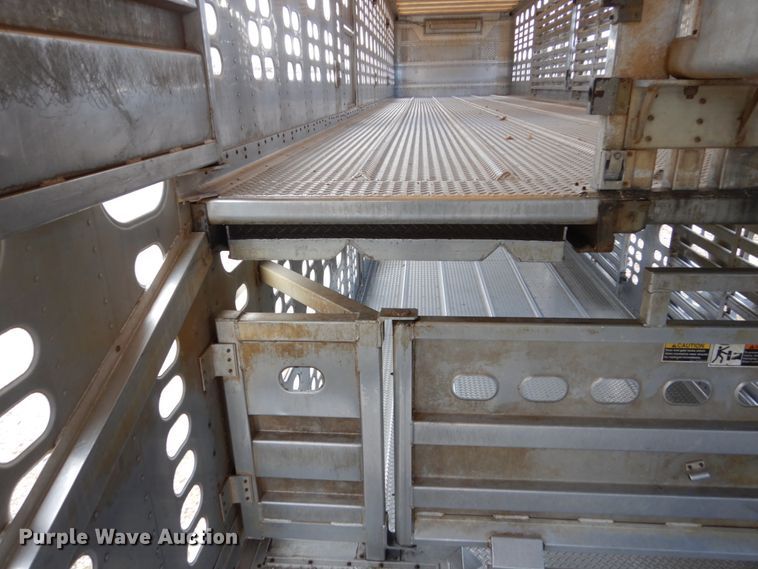 image for item FU9000 2007 Wilson PSDCL-402 livestock trailer