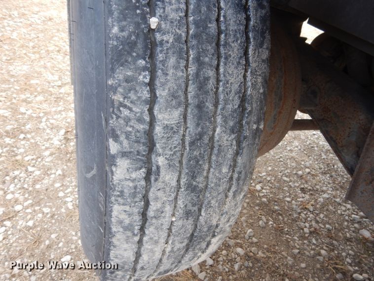 image for item FU9000 2007 Wilson PSDCL-402 livestock trailer