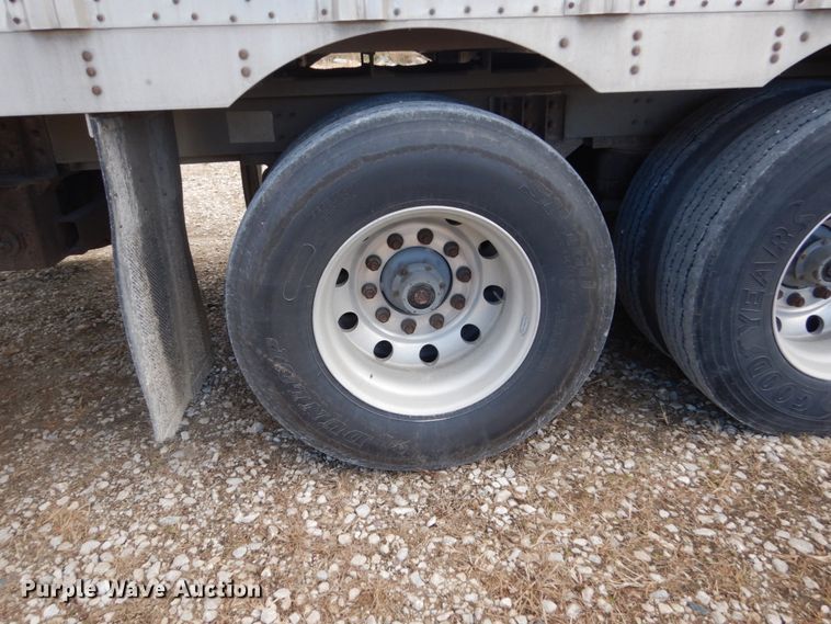 image for item FU9000 2007 Wilson PSDCL-402 livestock trailer