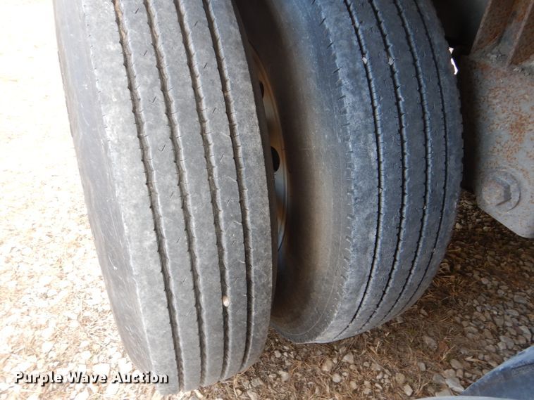 image for item FU9000 2007 Wilson PSDCL-402 livestock trailer