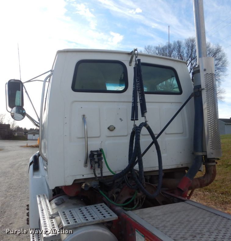 image for item FU9002 2004 Sterling A-Line semi truck