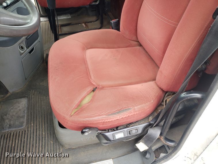 image for item FW9591 2004 Freightliner Columbia semi truck