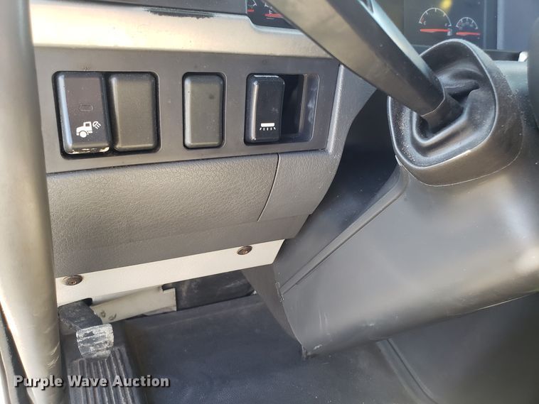 image for item GA9316 2007 Volvo VN semi truck