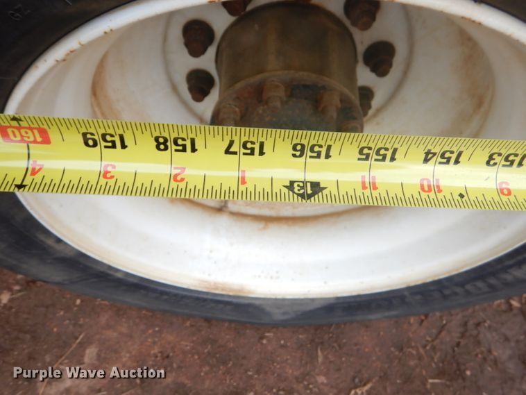 image for item GB9526 2007 Freightliner Columbia semi truck