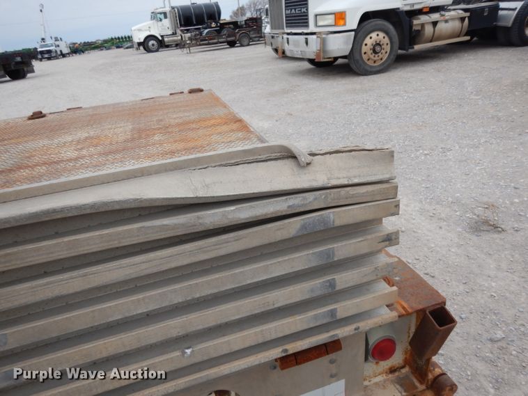 image for item GC9126 1997 Wilson 4860FTD drop deck equipment trailer