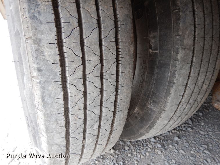 image for item GC9126 1997 Wilson 4860FTD drop deck equipment trailer