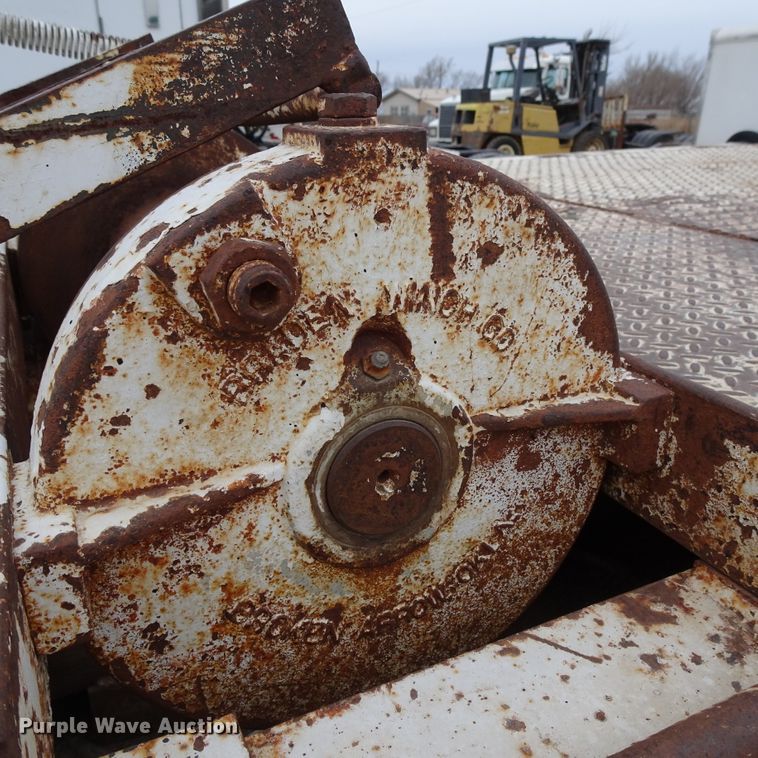 image for item GC9127 2000 Wilson 5370FTD Muv-All drop deck equipment trailer