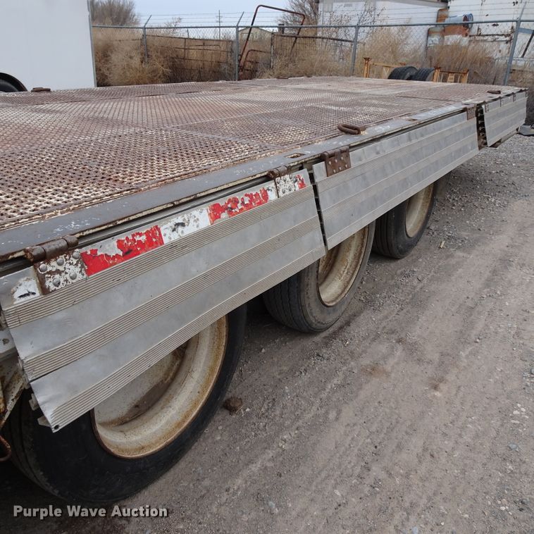 image for item GC9127 2000 Wilson 5370FTD Muv-All drop deck equipment trailer