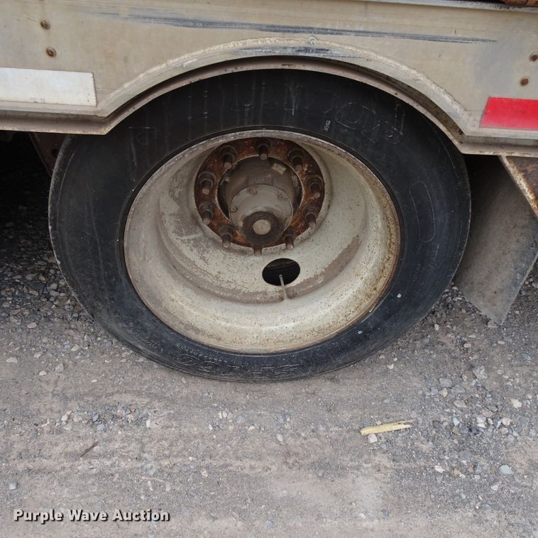 image for item GC9127 2000 Wilson 5370FTD Muv-All drop deck equipment trailer