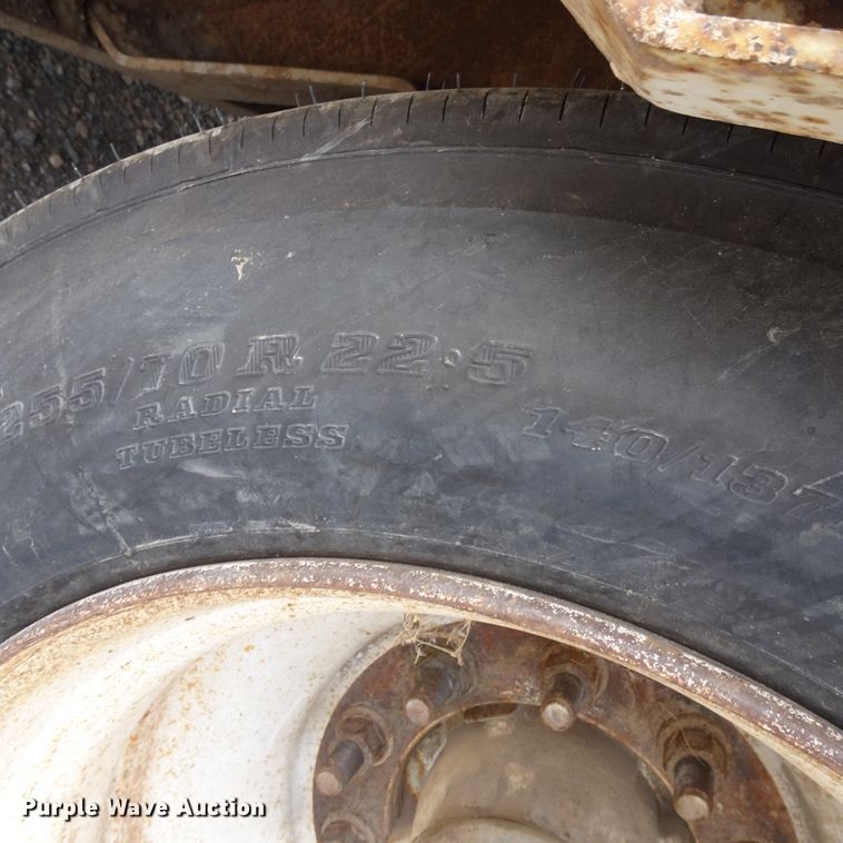 image for item GC9127 2000 Wilson 5370FTD Muv-All drop deck equipment trailer