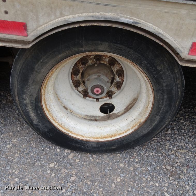 image for item GC9127 2000 Wilson 5370FTD Muv-All drop deck equipment trailer