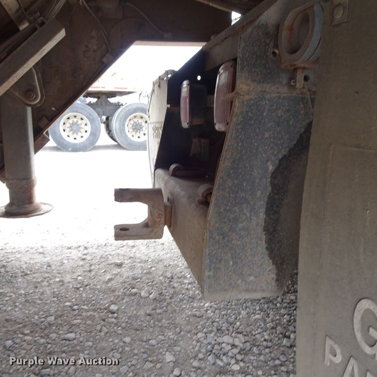 image for item GC9128 1993 Mack CH613 semi truck