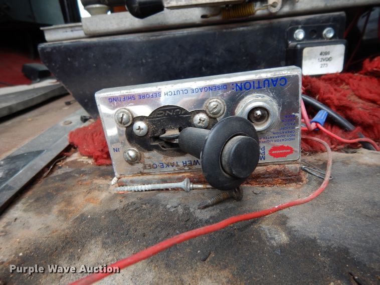 image for item GC9130 1985 Peterbilt 359 semi truck