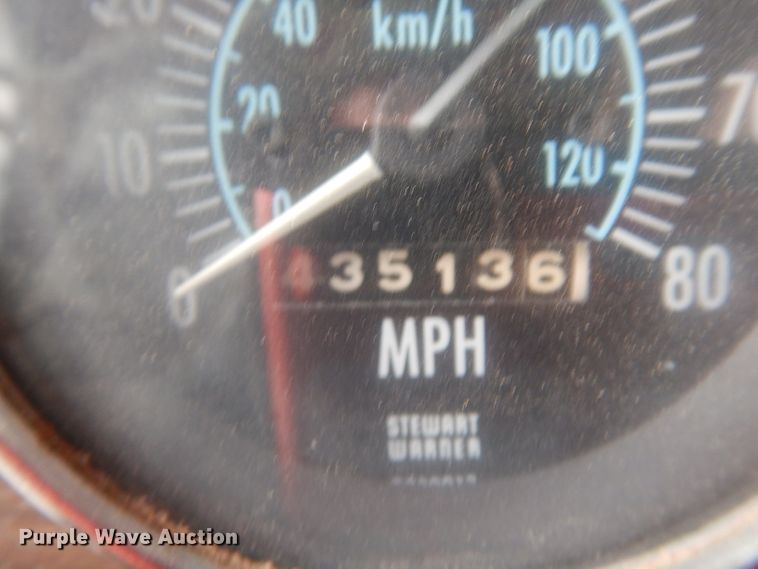 image for item GC9130 1985 Peterbilt 359 semi truck