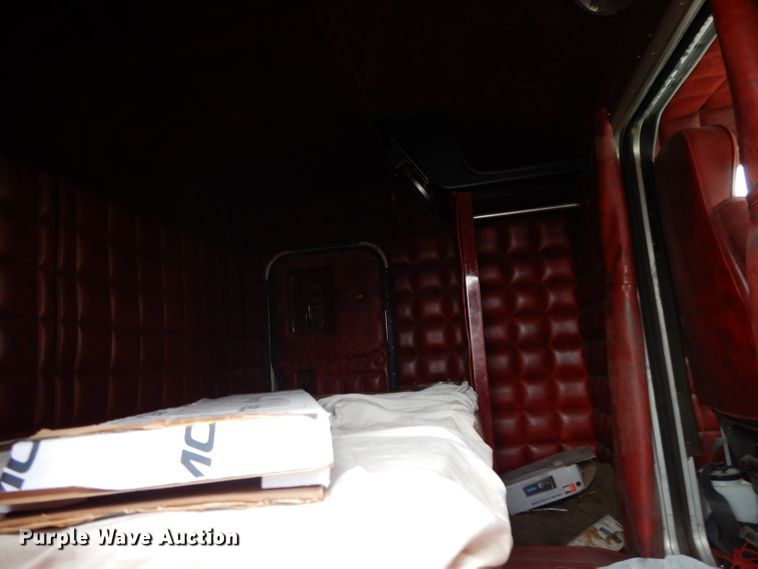 image for item GC9130 1985 Peterbilt 359 semi truck