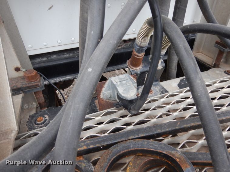 image for item GC9130 1985 Peterbilt 359 semi truck