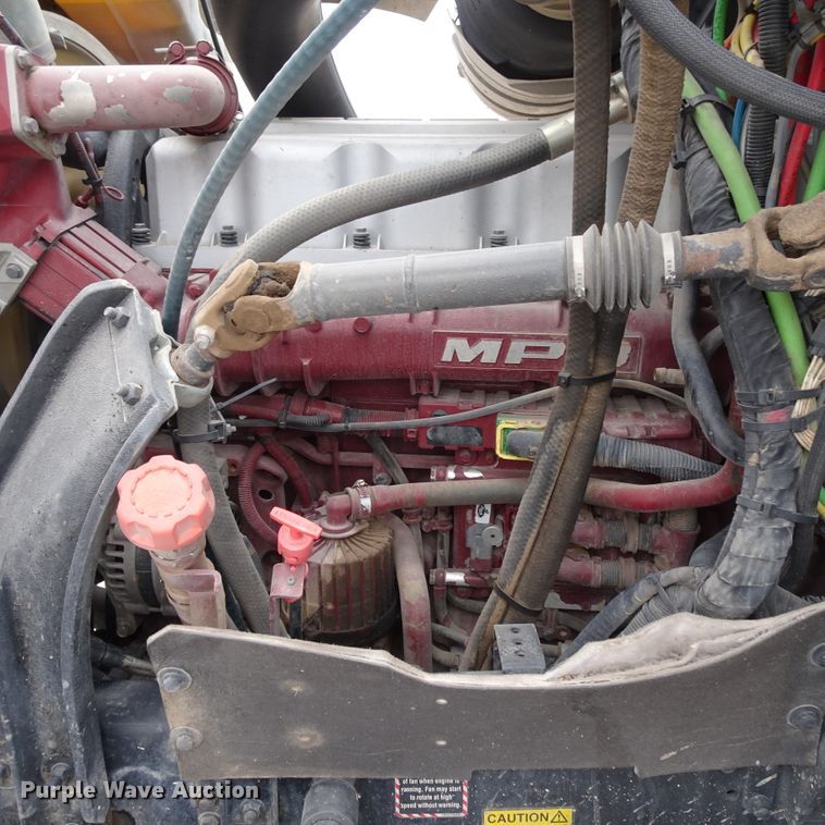 image for item GC9134 2008 Mack CH613 semi truck