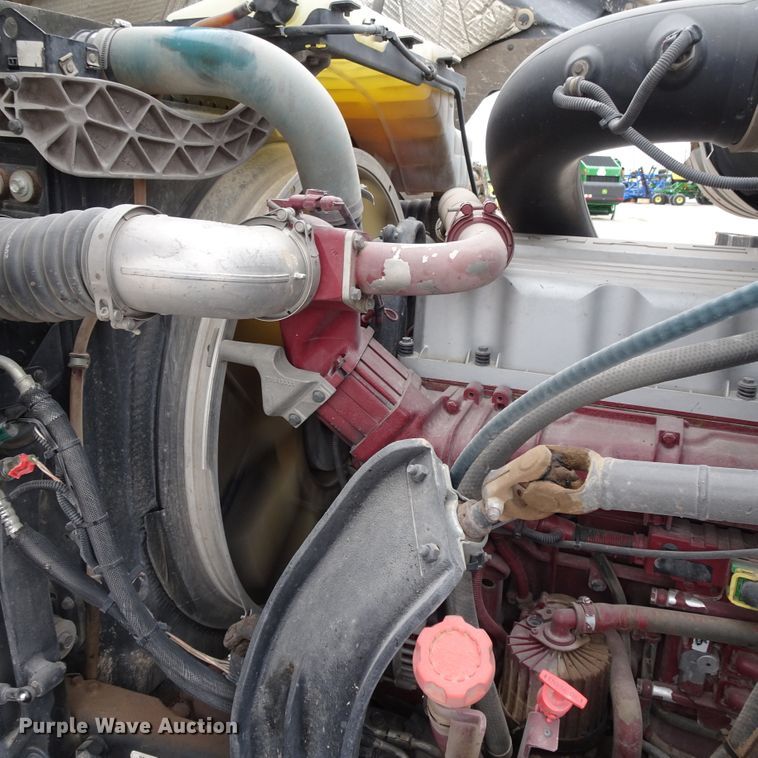 image for item GC9134 2008 Mack CH613 semi truck