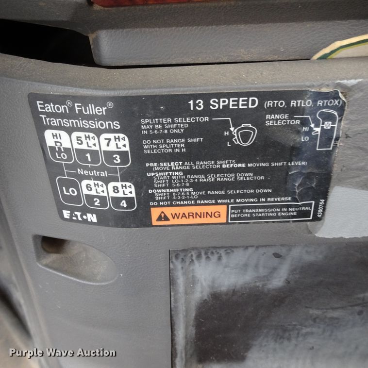 image for item GC9134 2008 Mack CH613 semi truck